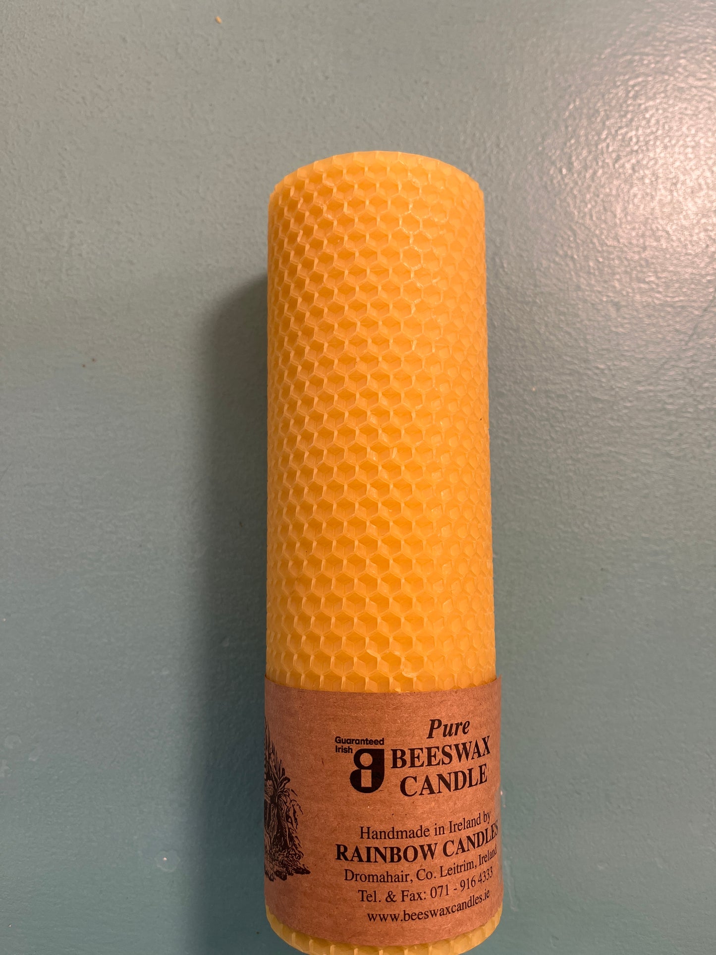 Beeswax Large Cylinder Candle - 65 x 200mm