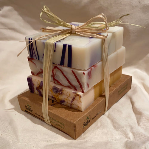 Gift Pack of 3 Palm Free Irish Soaps + 1 Safix Soap Rest
